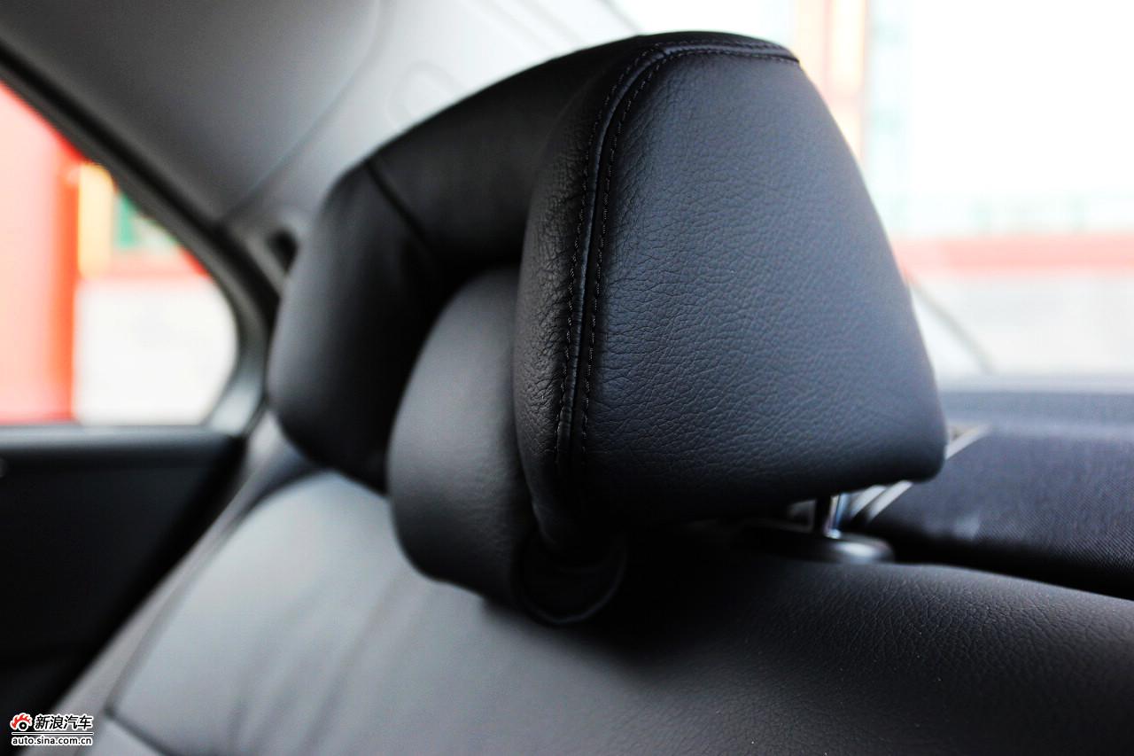 2010款奔驰E300L时尚型尊贵版