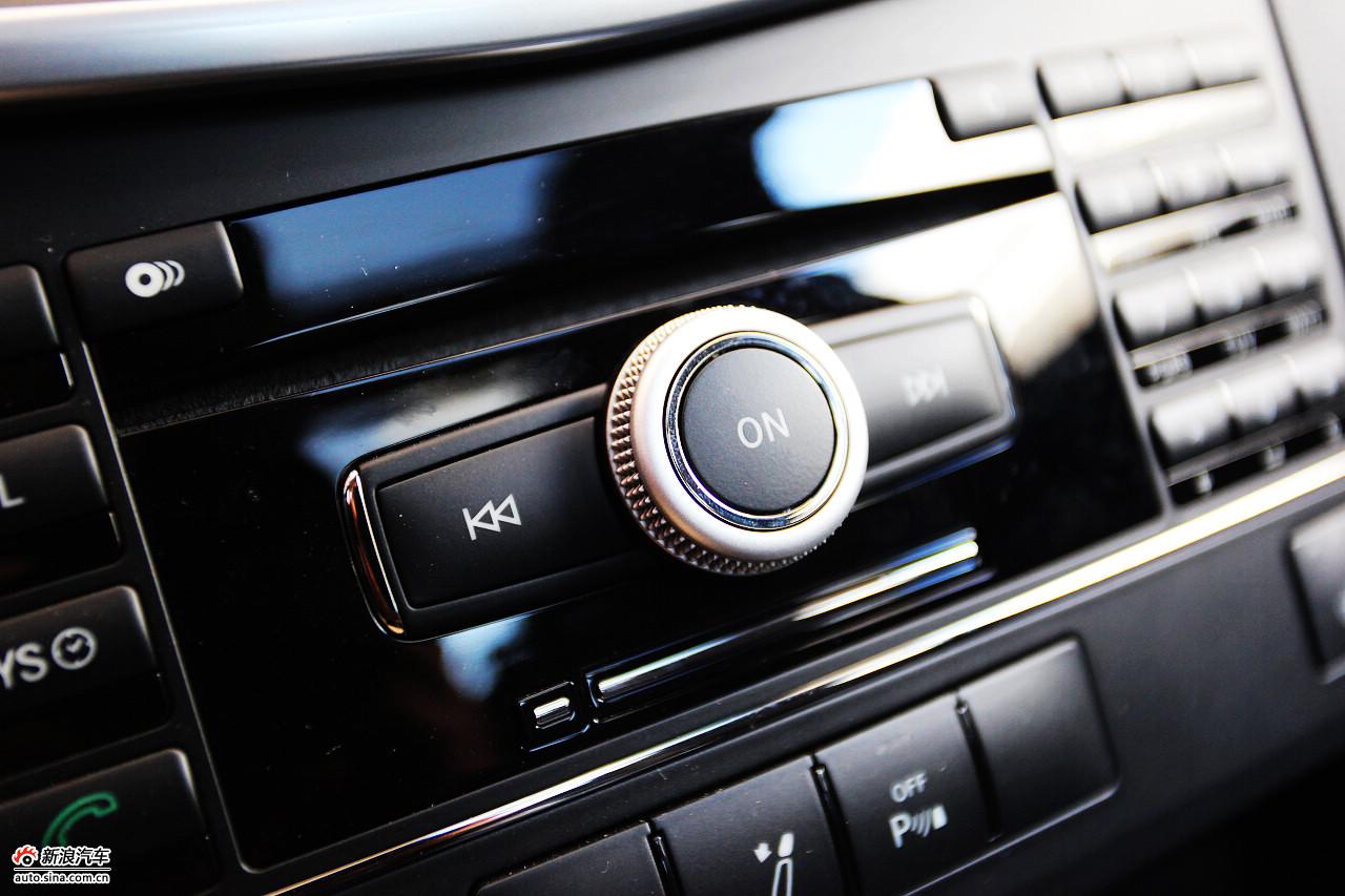 2010款奔驰E300L时尚型尊贵版