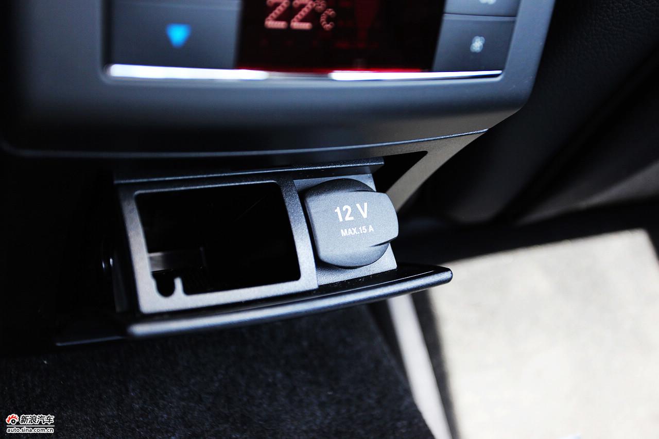 2010款奔驰E300L时尚型尊贵版