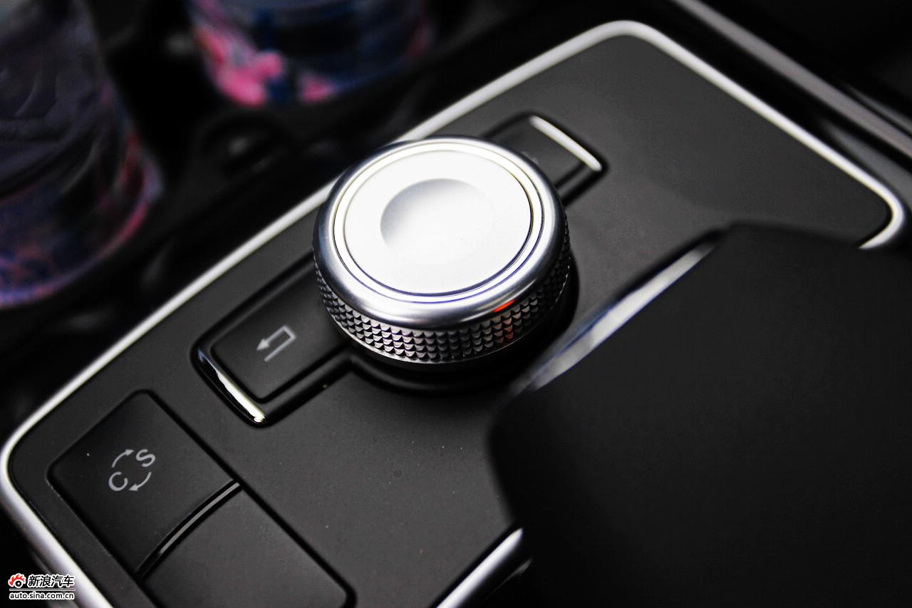 2010款奔驰E300L时尚型尊贵版