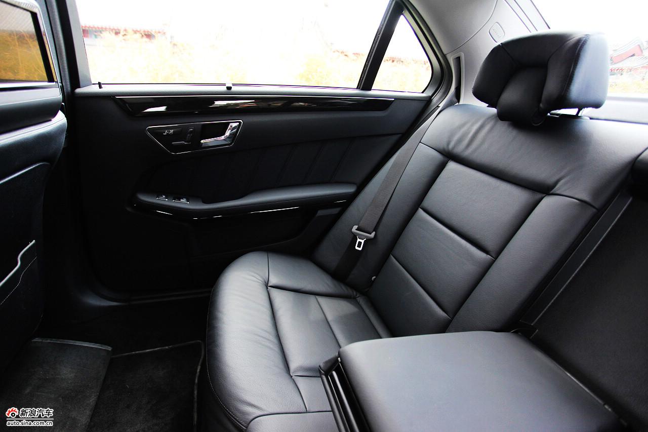 2010款奔驰E300L时尚型尊贵版