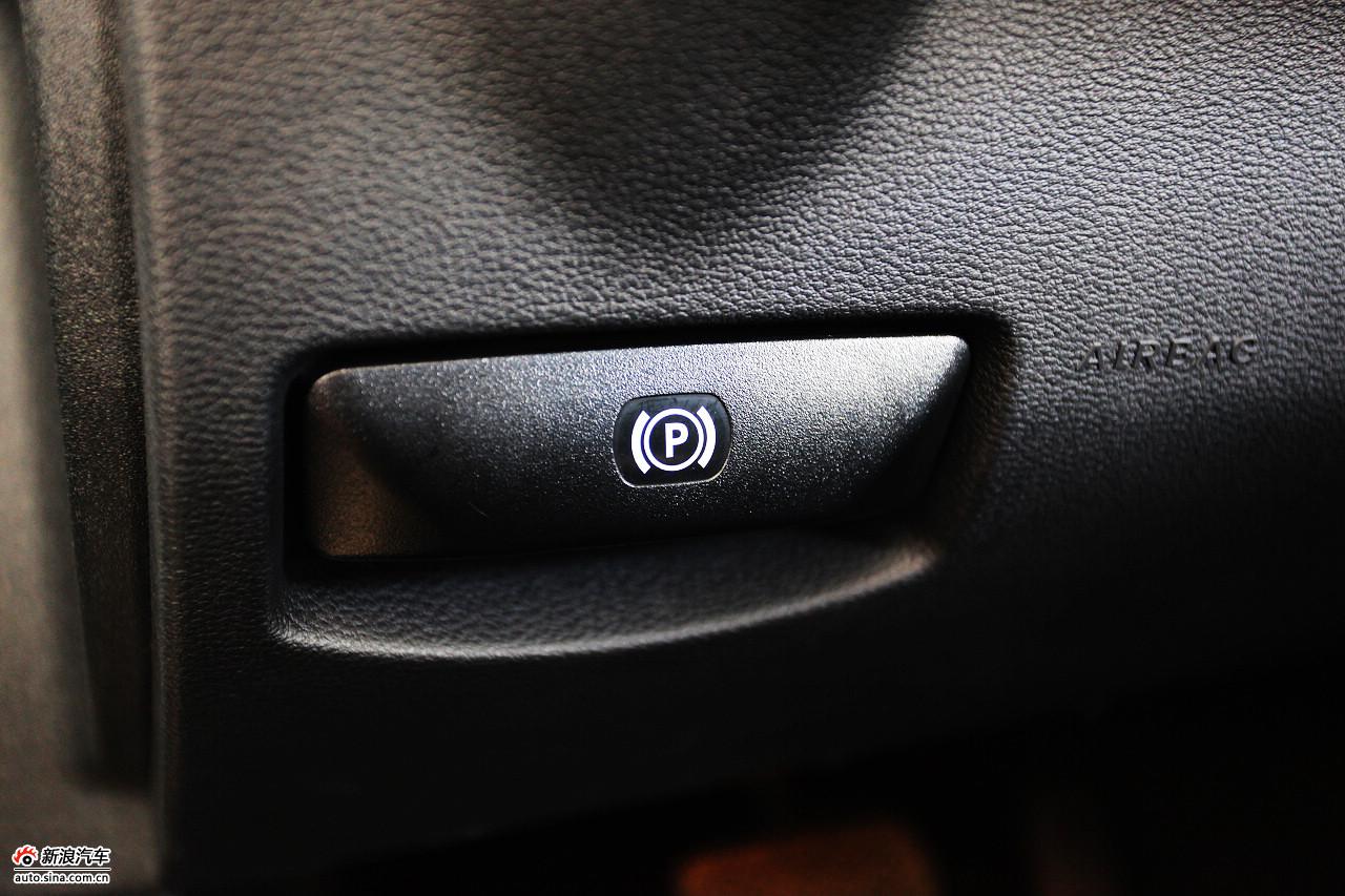 2010款奔驰E300L时尚型尊贵版