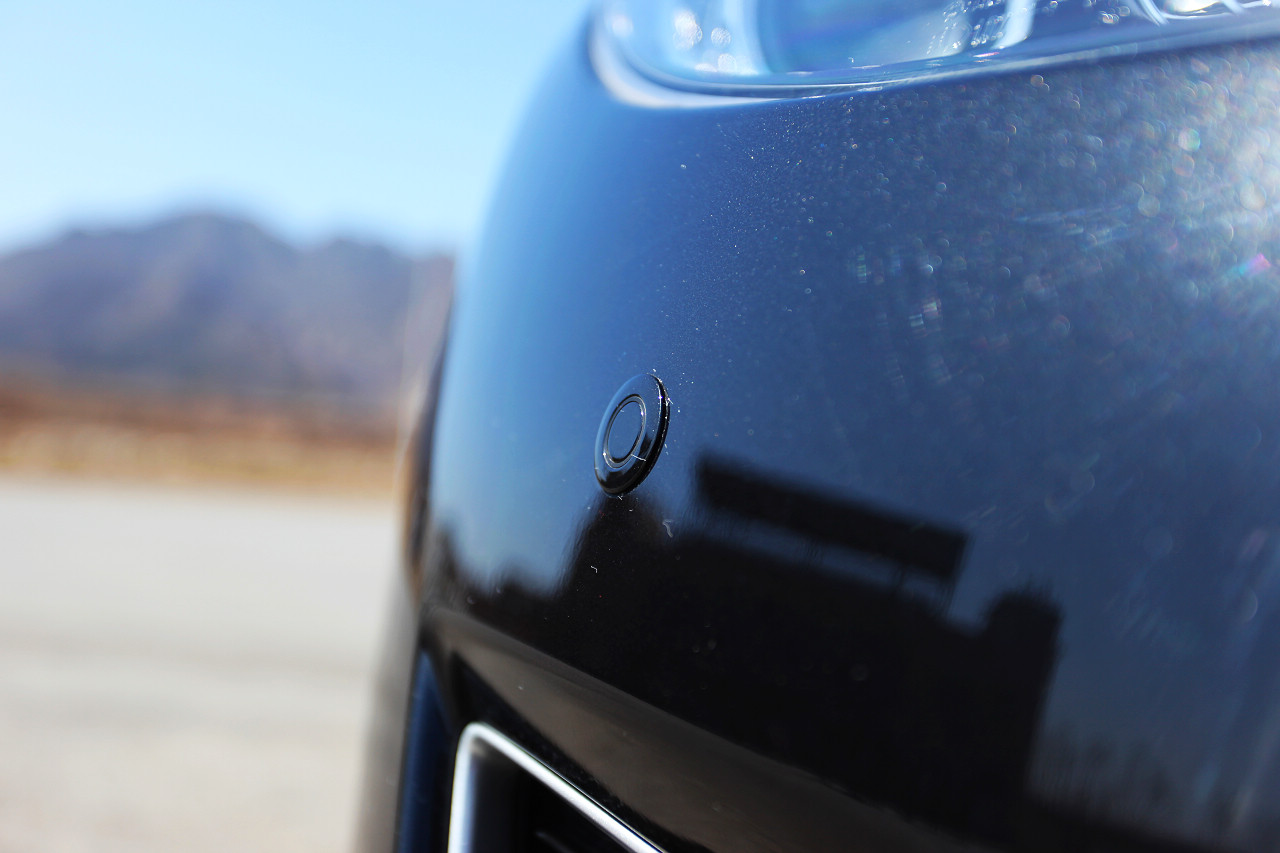 睿翼轿跑外观图片