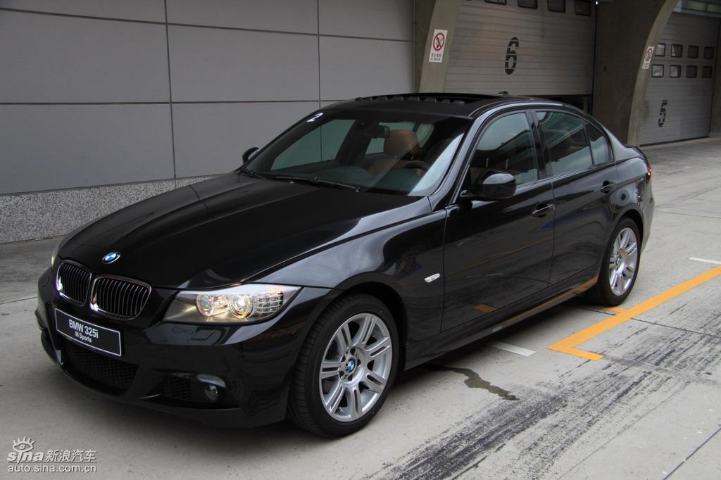 BMW 325i M运动型外观实拍图