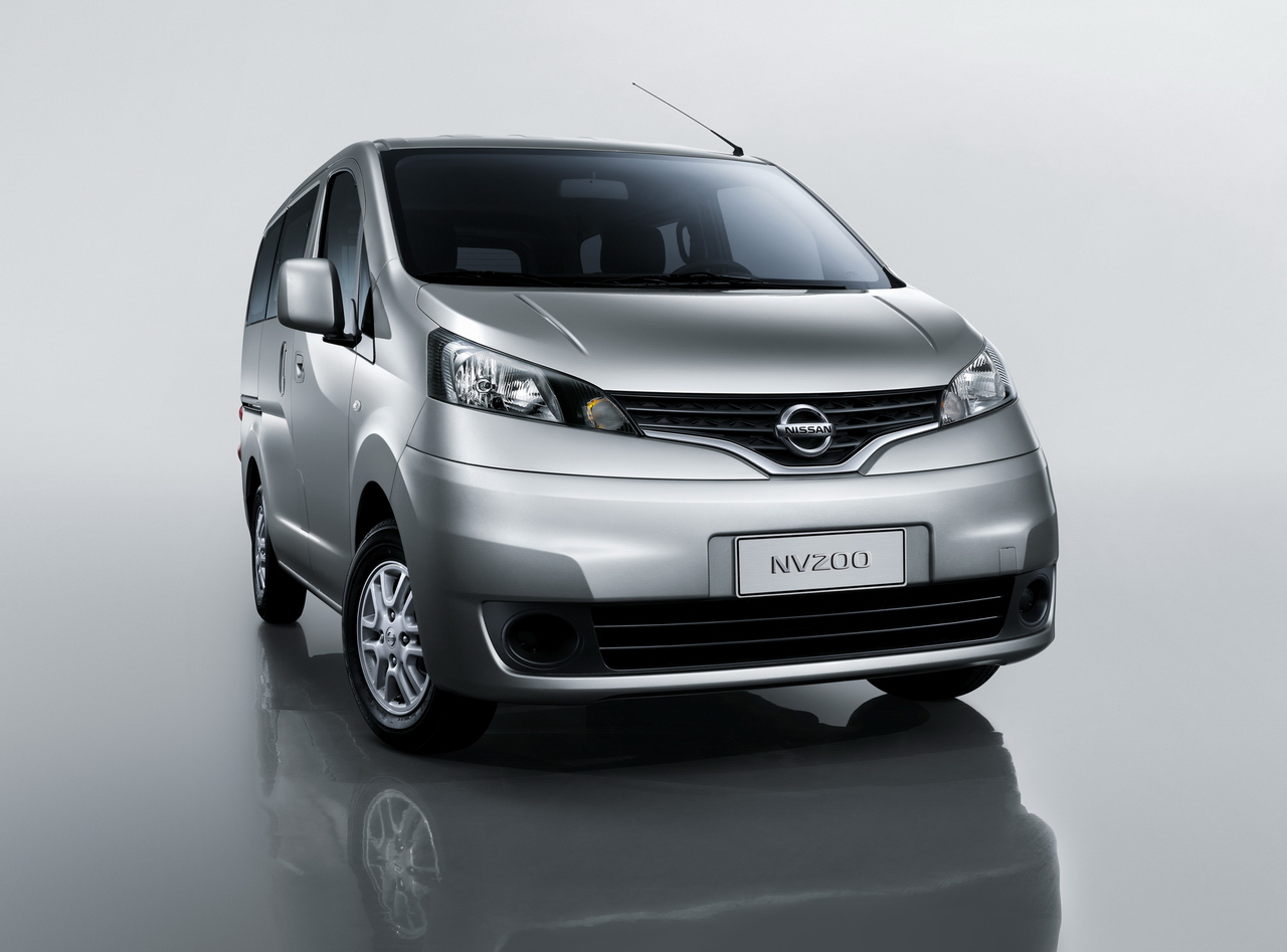 郑州日产NV200