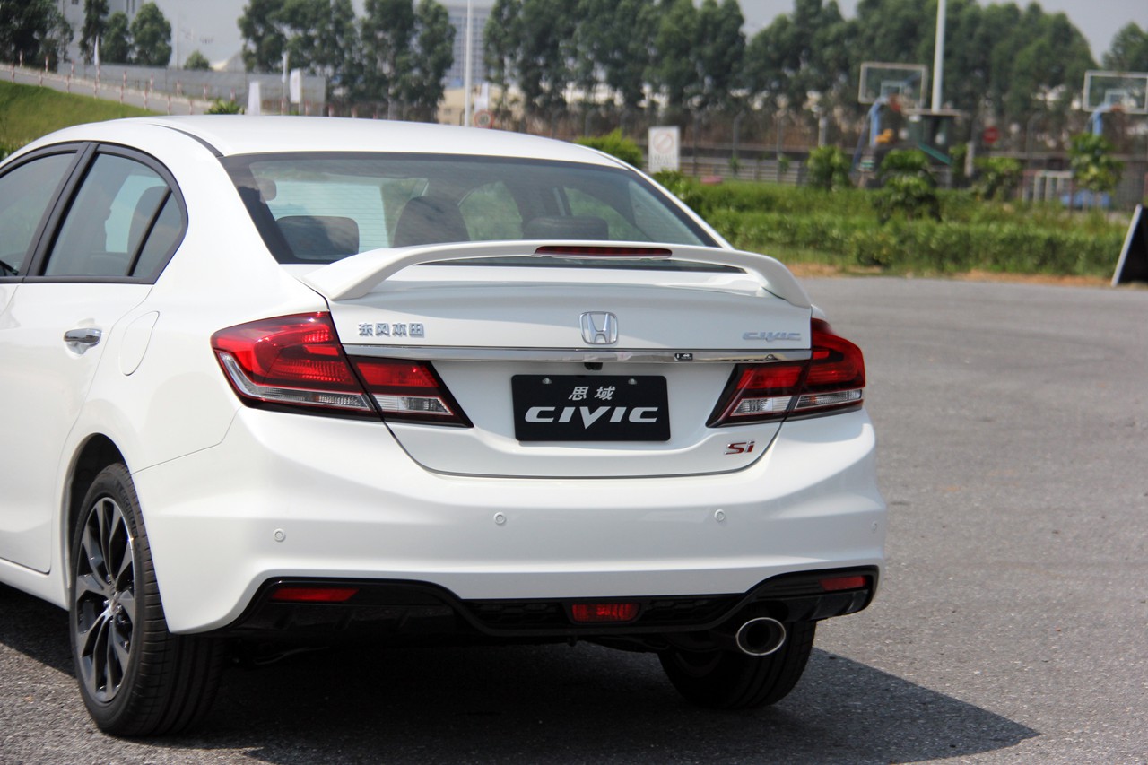 2014款思域2.4l手动si
