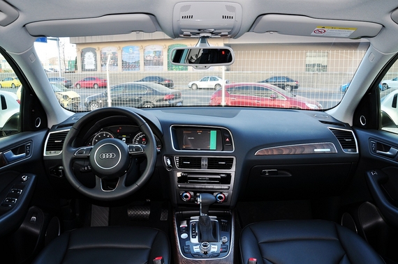 2015款 奥迪Q5 40TFSI 舒适型