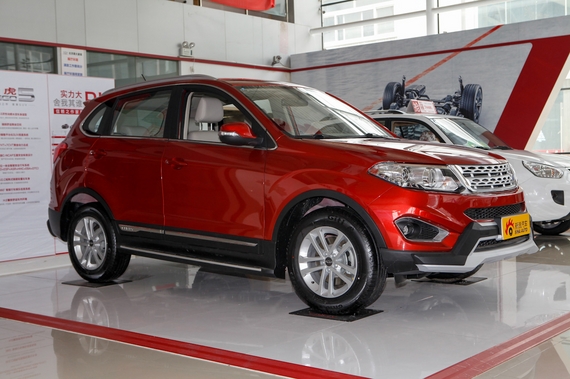 瑞虎5最高优惠1万元 少量现车颜色齐全