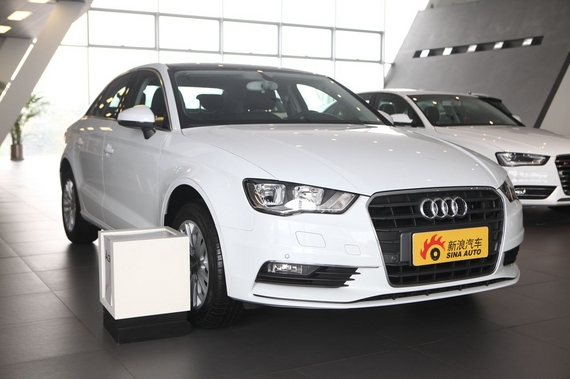 奥迪A3店内少量现车 新春钜惠最高3.84万