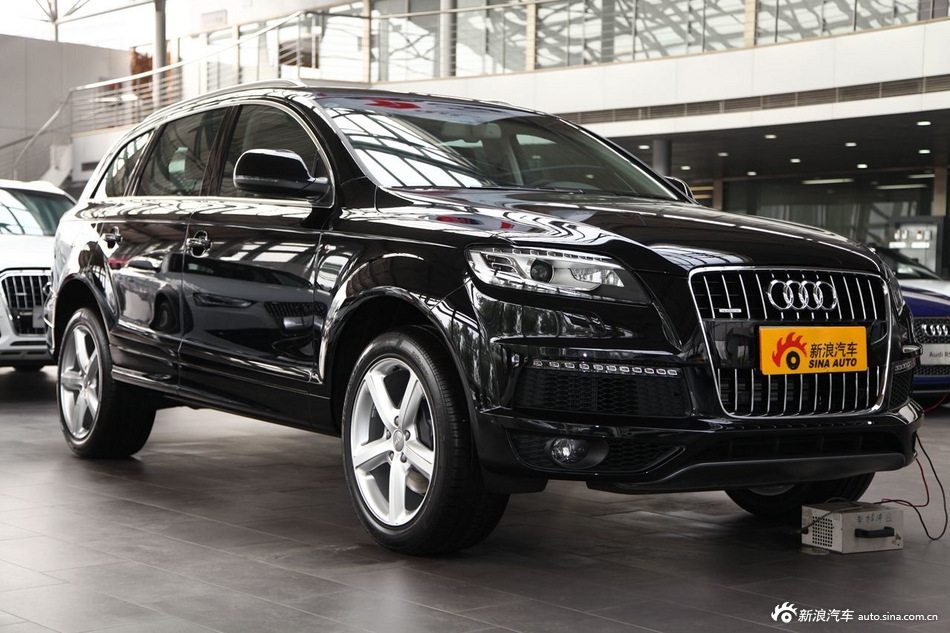 2014款奥迪Q7 35 TFSI运动型_奥迪Q7外观图