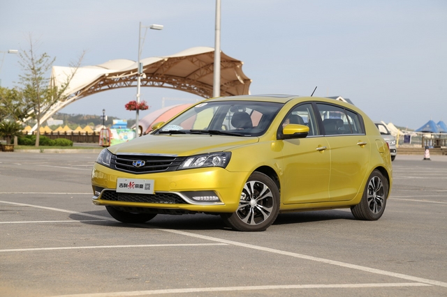 2014款吉利新帝豪两厢1.3T CVT尊贵型