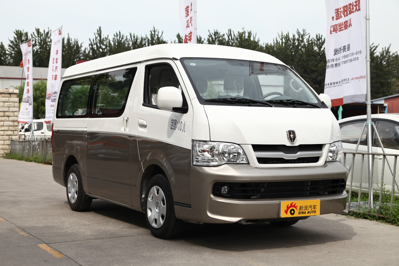 2013款金杯新海狮2.2l手动豪华型v22