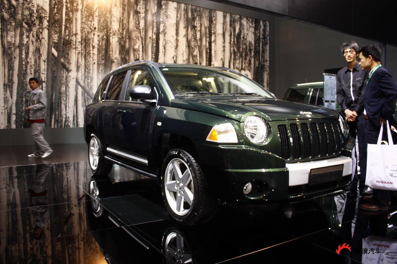 吉普指南者_指南者图片_汽车图库