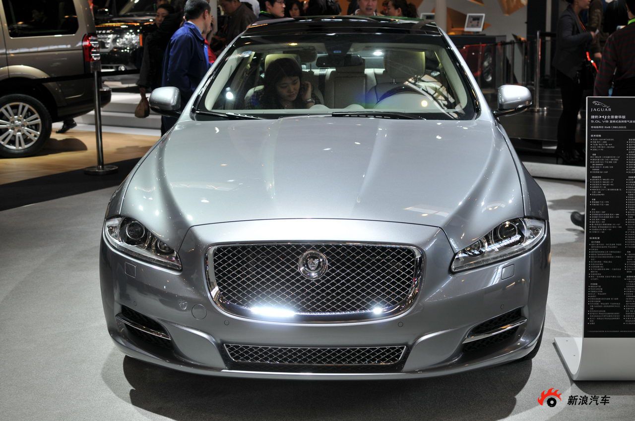 捷豹XJ全景奢华版