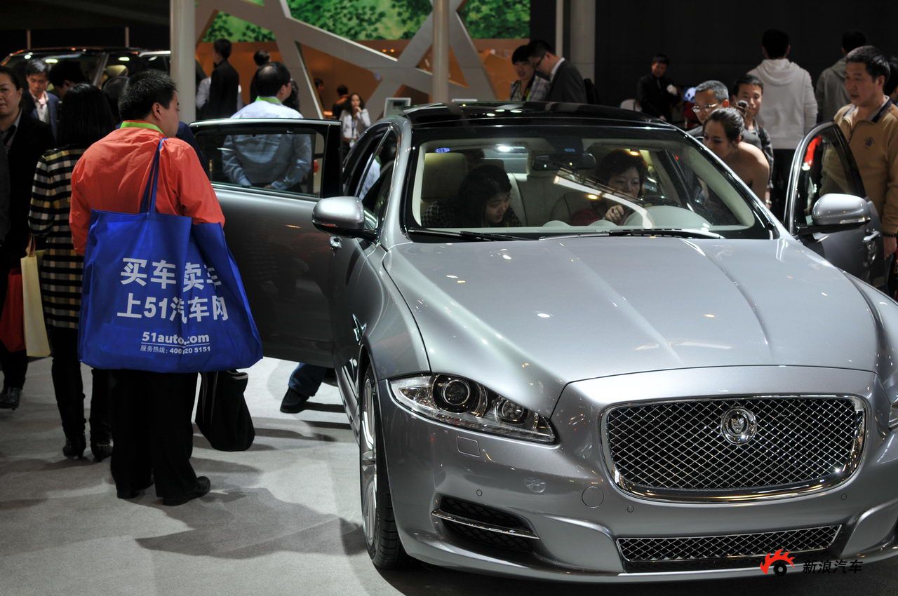 捷豹XJ全景奢华版