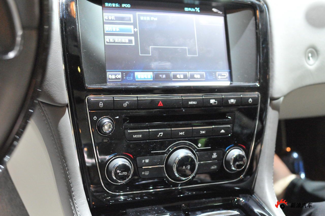 捷豹XJ全景奢华版