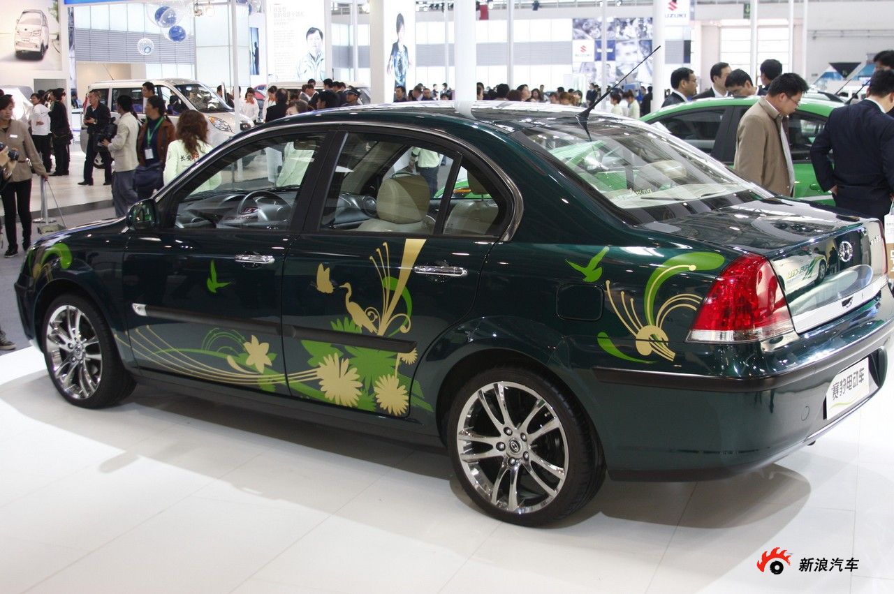 哈飞赛豹电动车