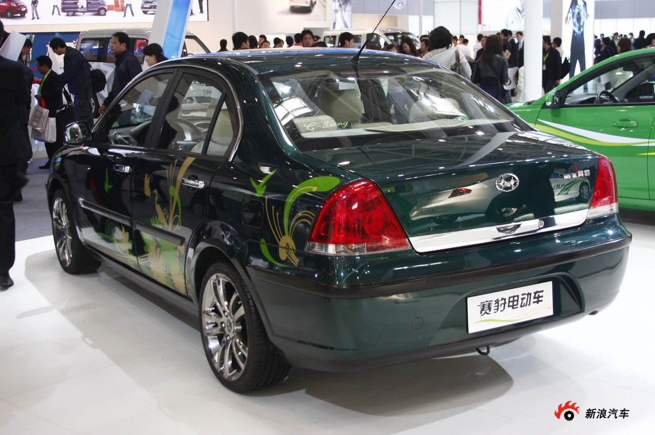 哈飞赛豹电动车