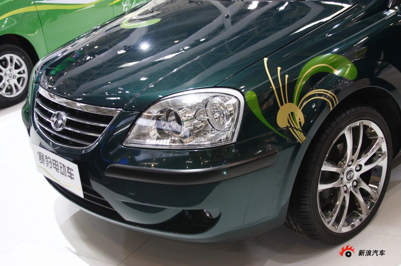 哈飞赛豹电动车