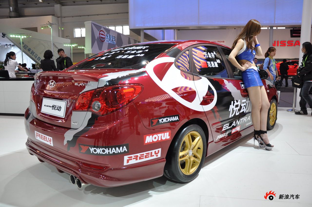 现代伊兰特悦动_伊兰特悦动图片_汽车图库