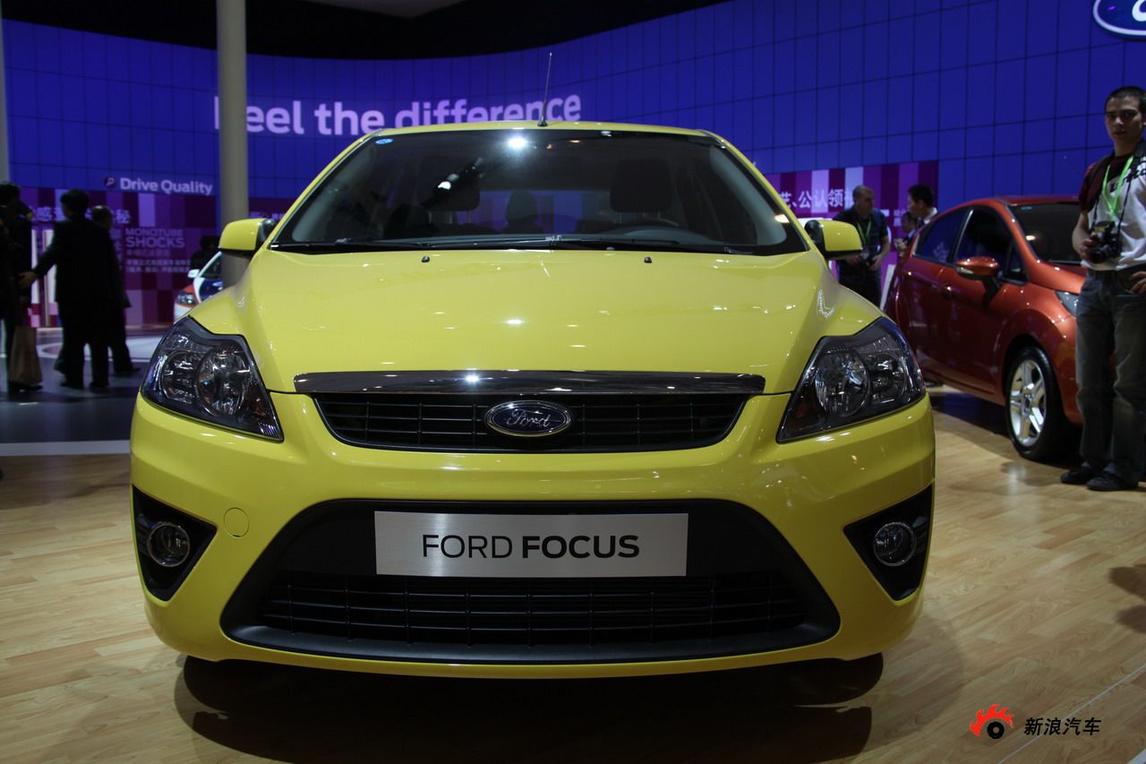 长安福特09款福克斯两厢_09款福克斯两厢图片