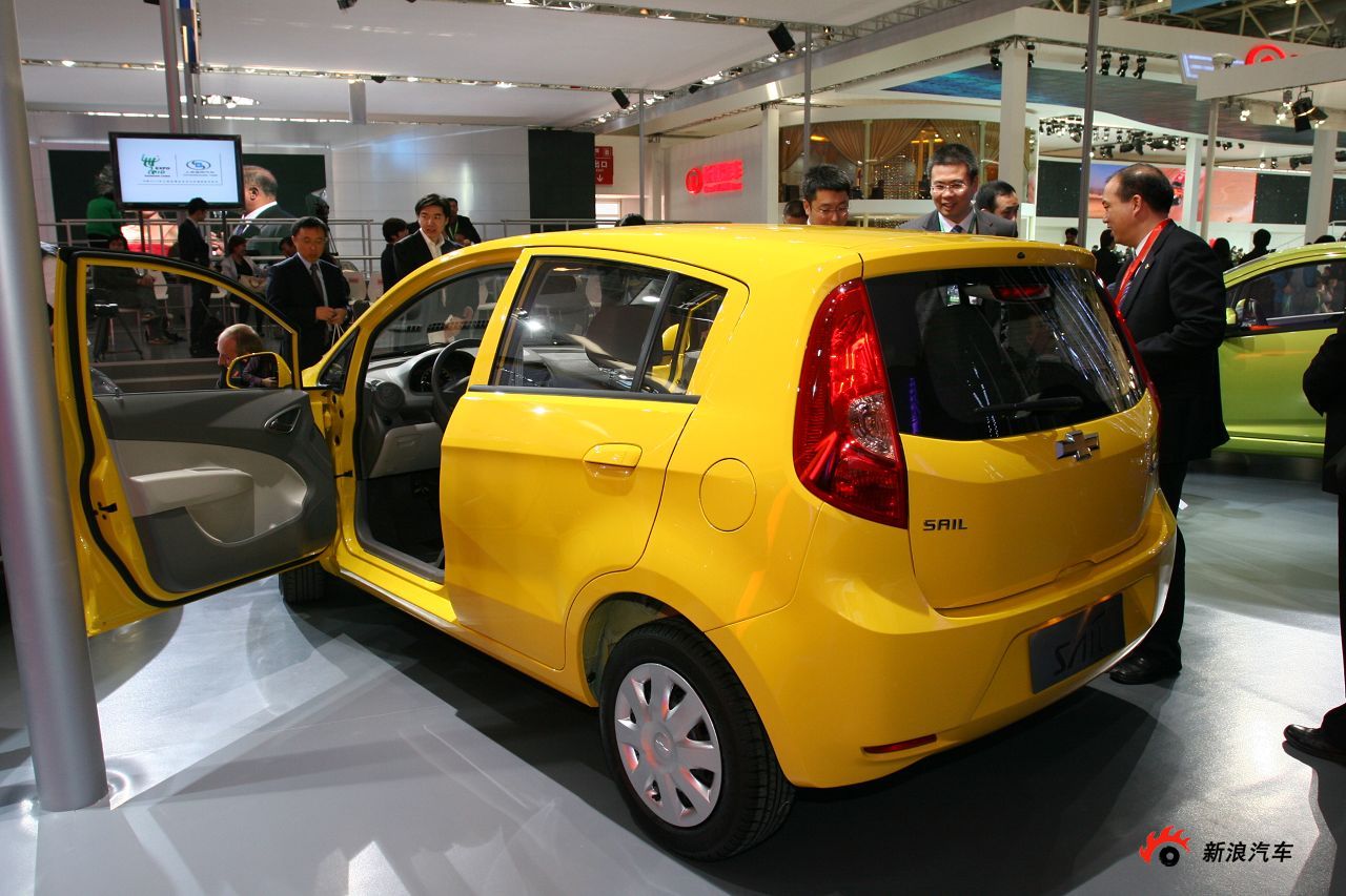 雪弗莱新赛欧两厢_新赛欧两厢图片_汽车图库