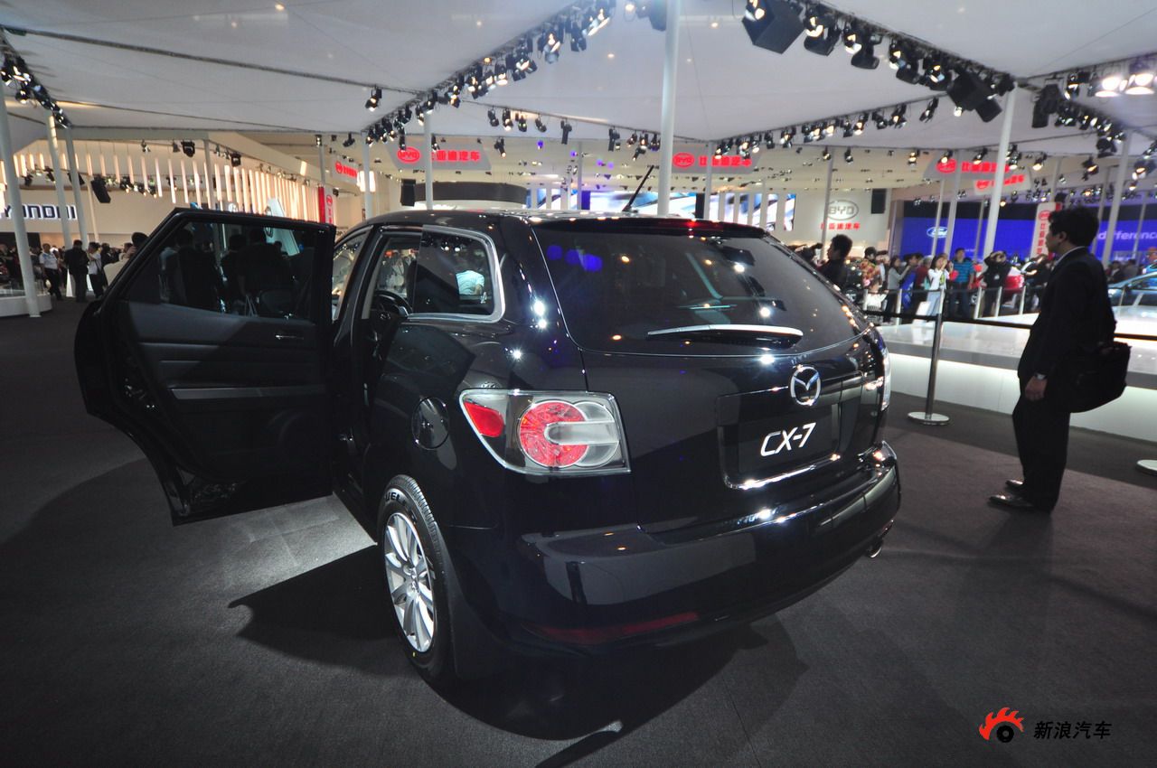 马自达CX-7