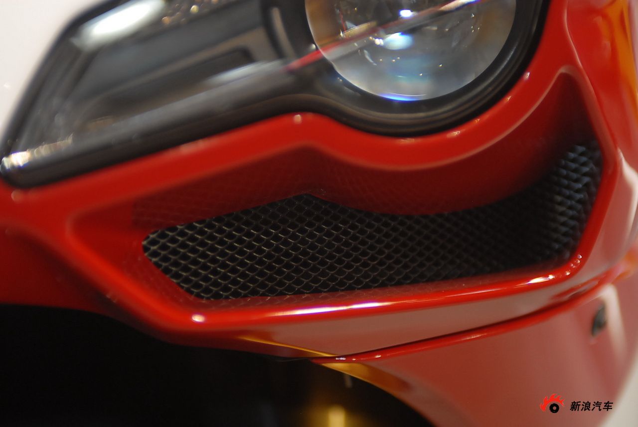 杜卡迪Streetfighter_Streetfighter图片_汽车图库