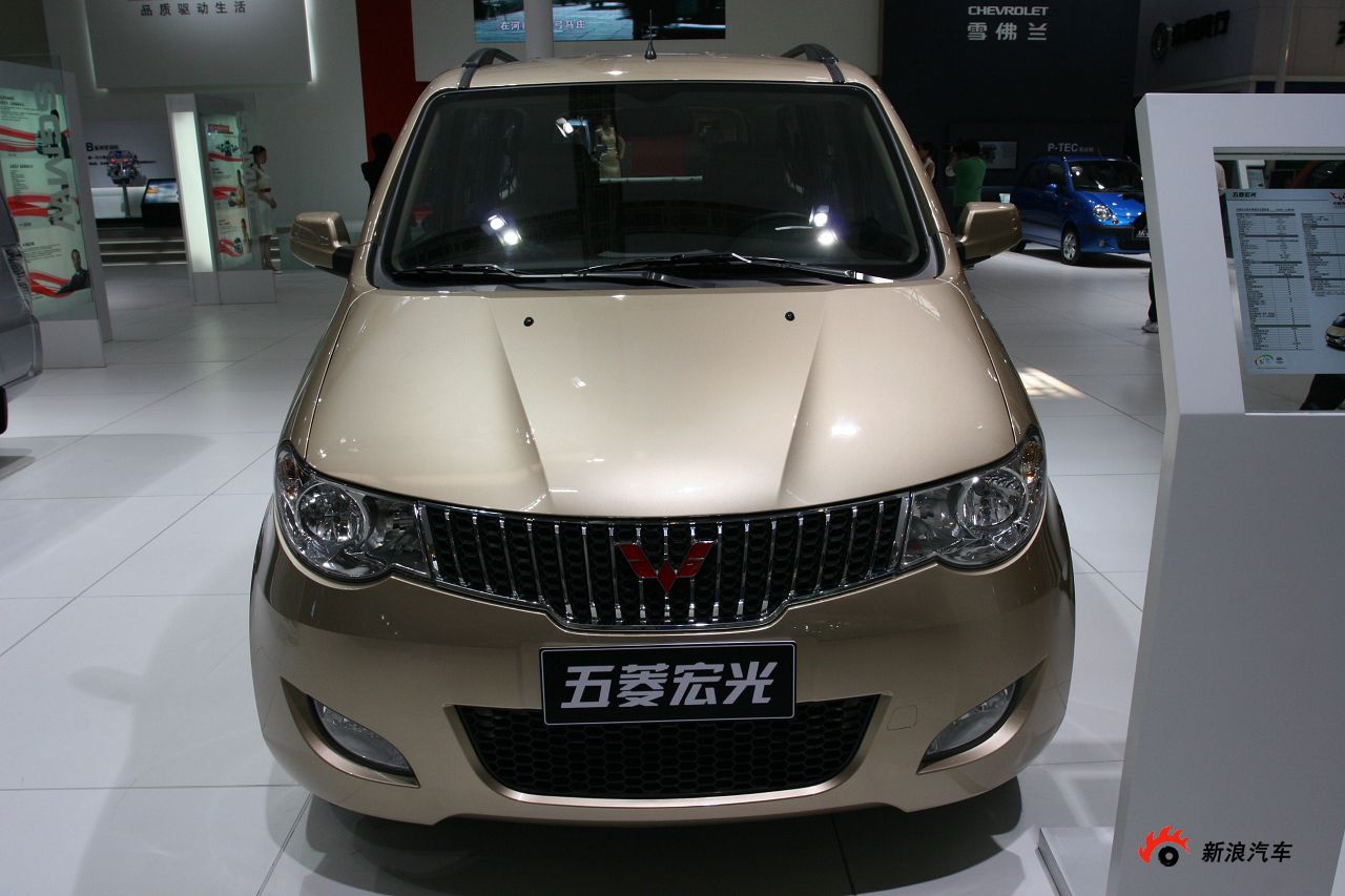 五菱宏光_五菱宏光图片_汽车图库