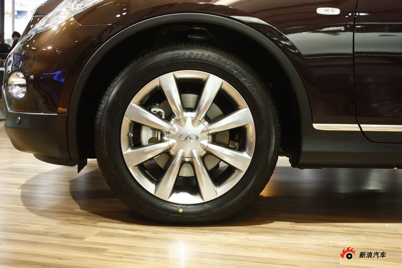 英菲尼迪EX25