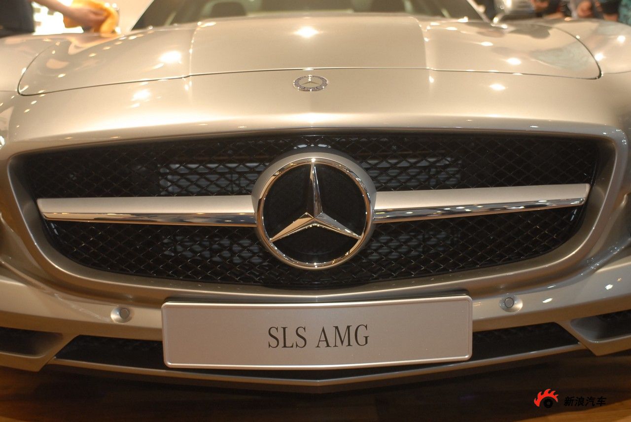 奔驰SLS AMG