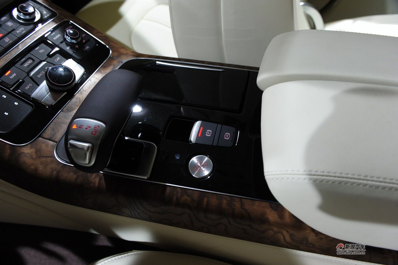 奥迪a8+w12+quattro_奥迪a8图片