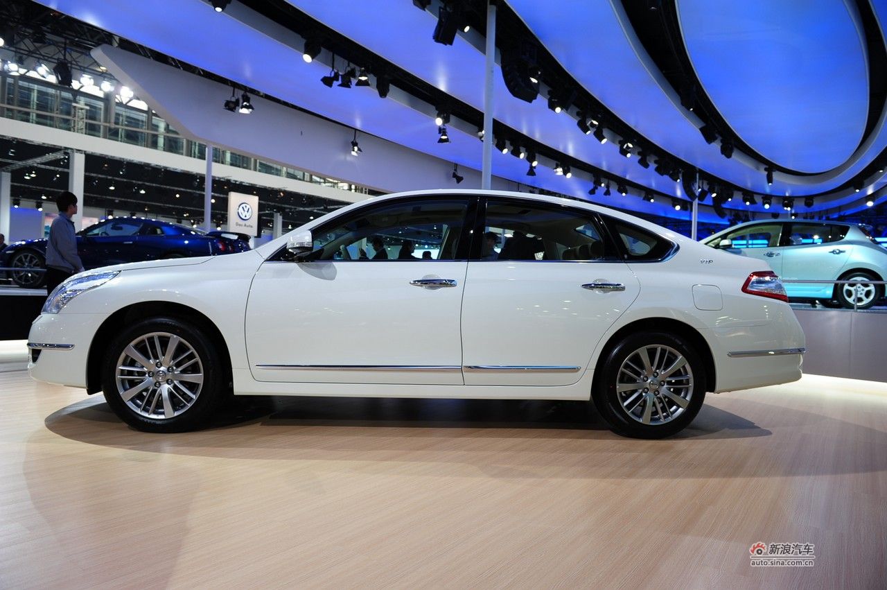 日产新天籁汽车脚垫尼桑专用双