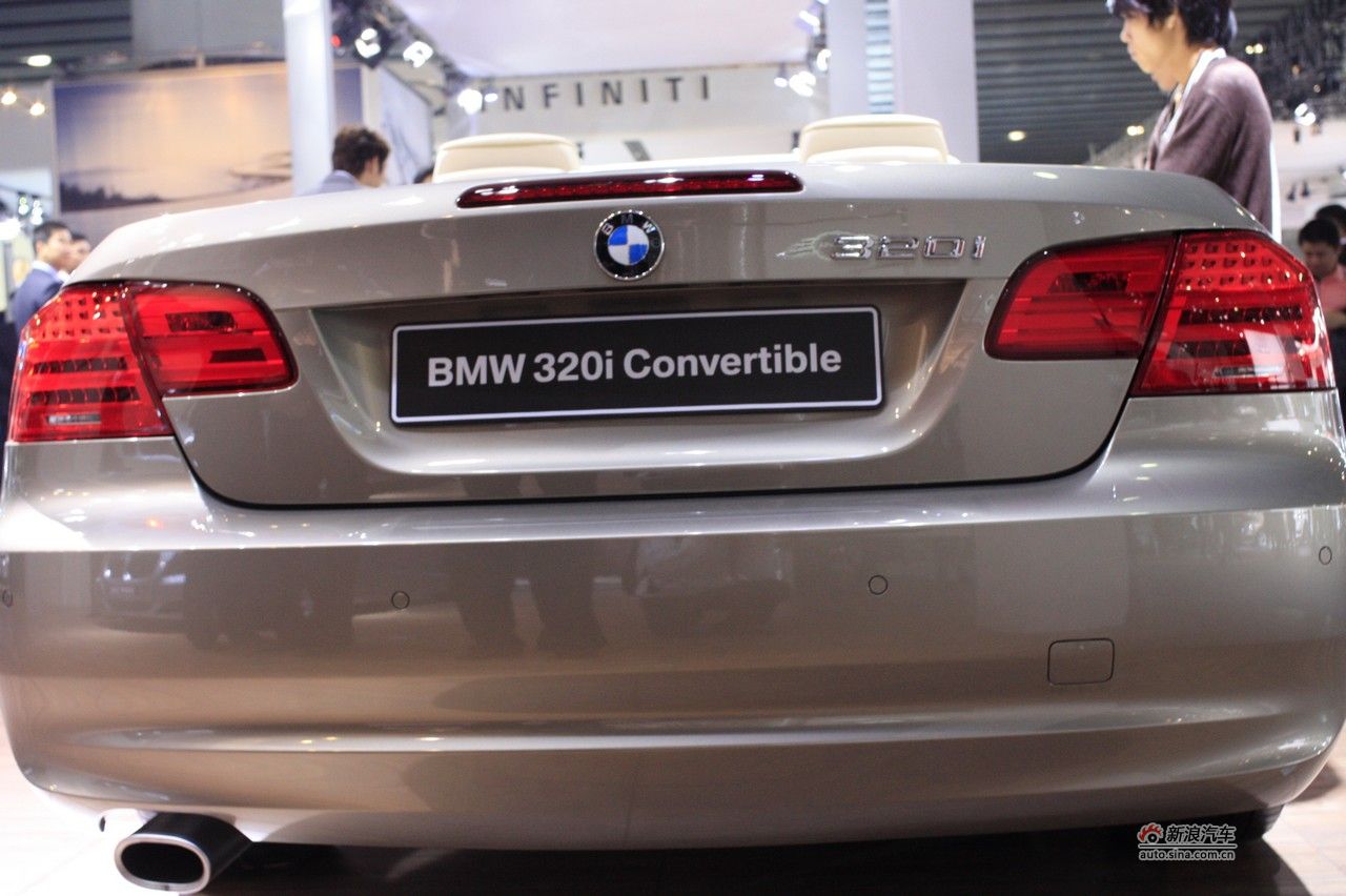 宝马320i_图片_汽车图库