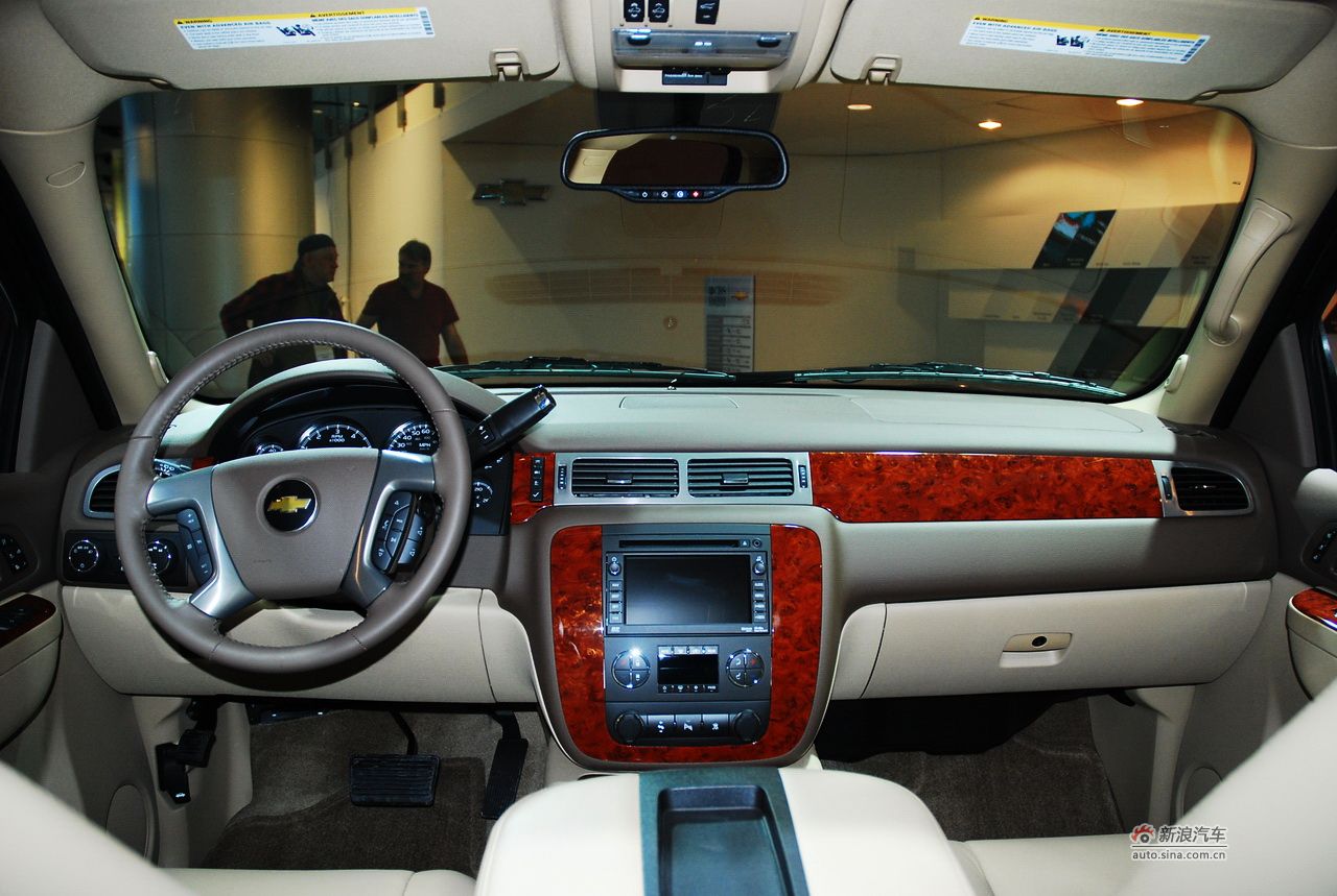 雪佛兰suburban_雪佛兰suburban图片