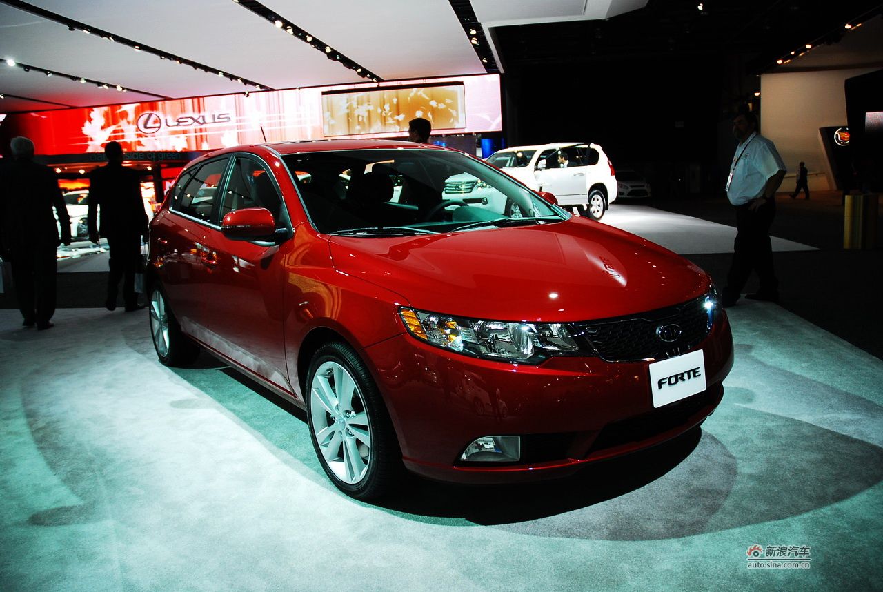全新forte福瑞迪两厢_起亚forte福瑞迪图片
