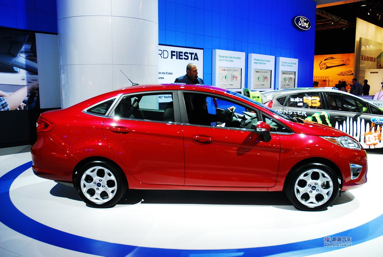 2011款福特嘉年华三厢_福特嘉年华三厢图片_