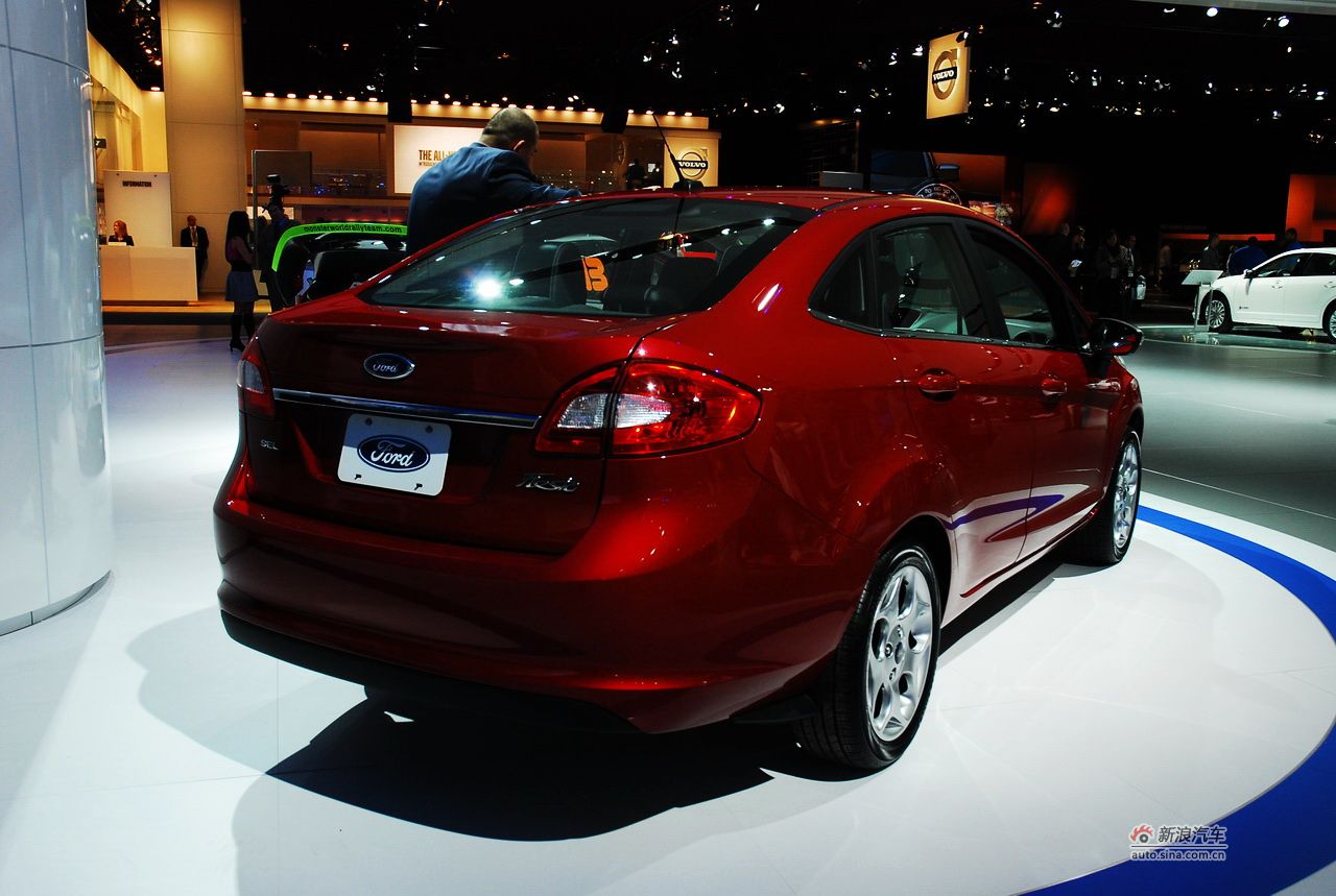 2011款福特嘉年华三厢_福特嘉年华三厢图片_