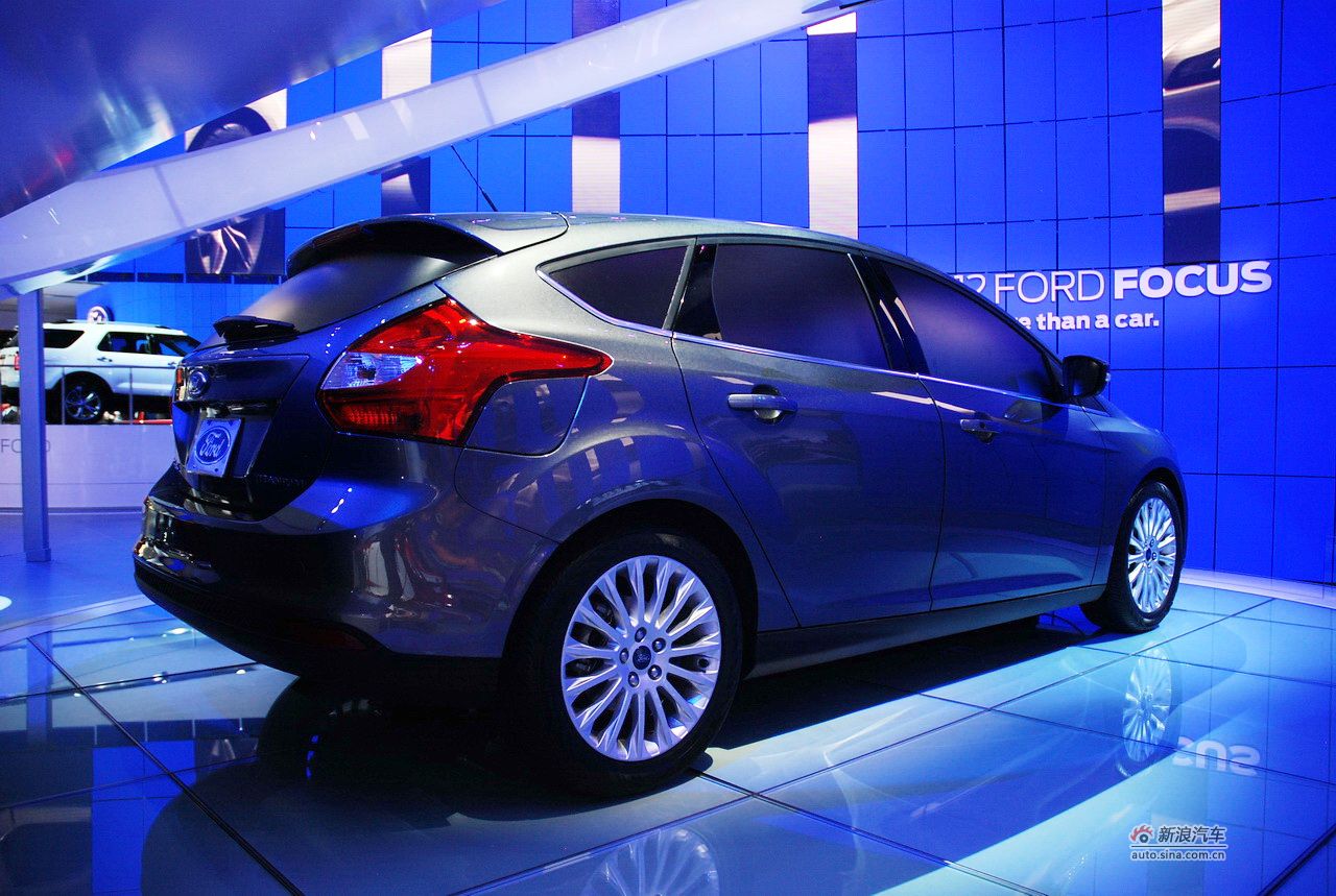 2012福特福克斯titanium