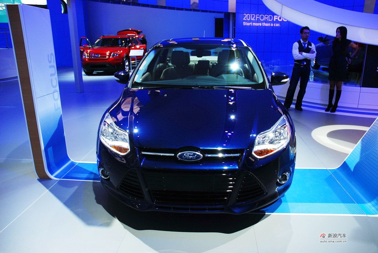 2012福特福克斯titanium_福特福克斯coupe图片_汽车