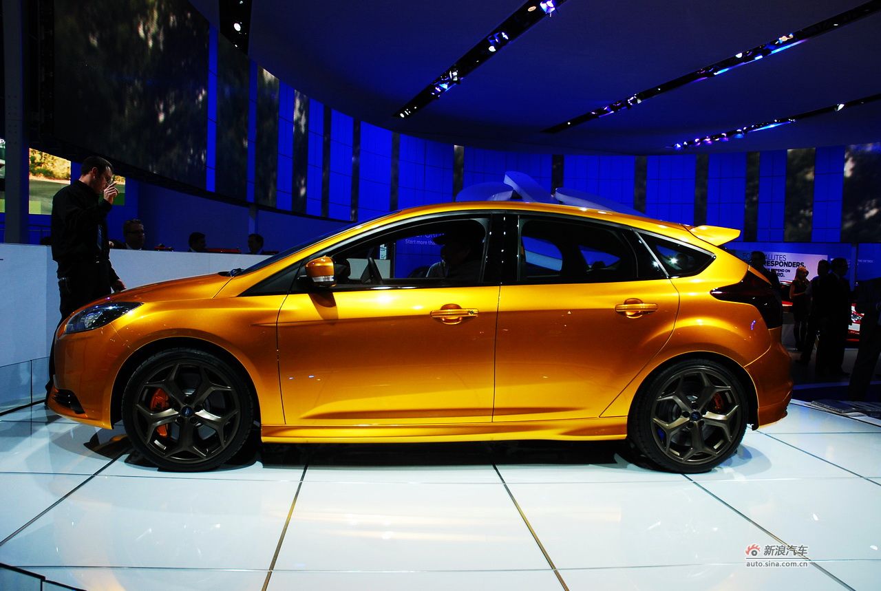 2012福特福克斯st_福克斯st图片