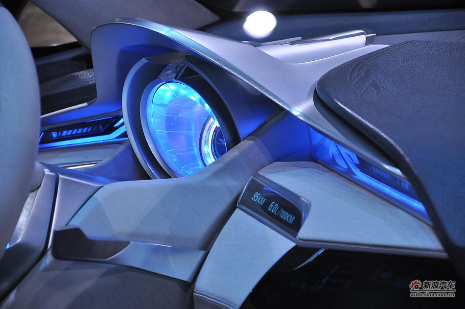 别克Envision概念车_Envision车展图图片5210