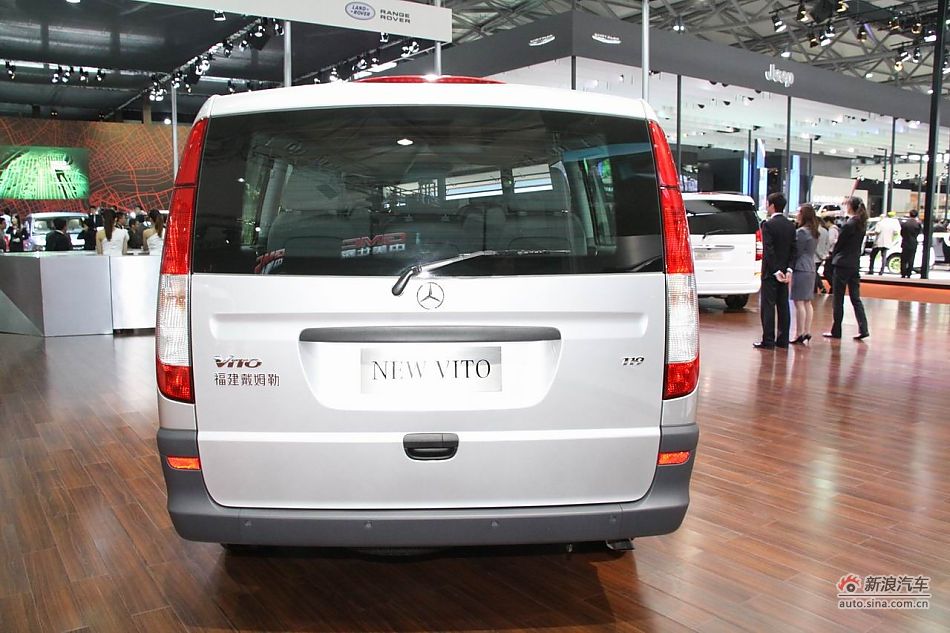 奔驰威霆商用版