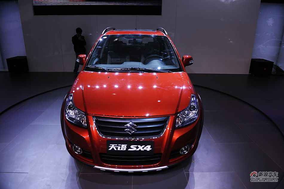 铃木天语SX4两厢_图片_汽车图库