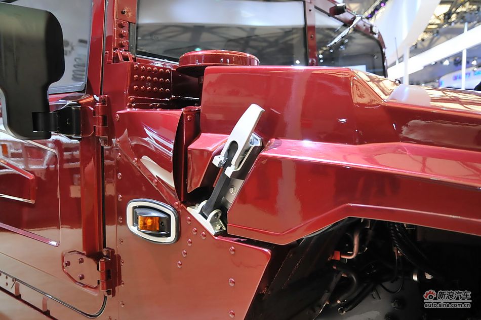 东风猛士_东风猛士车展图片_汽车图库