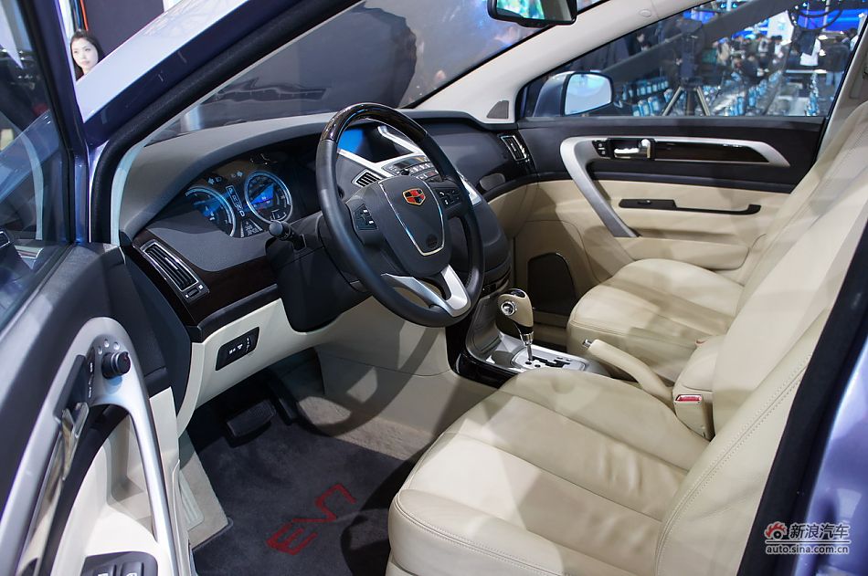 吉利帝豪EV7上海车展首发 搭1.0T+7DCT