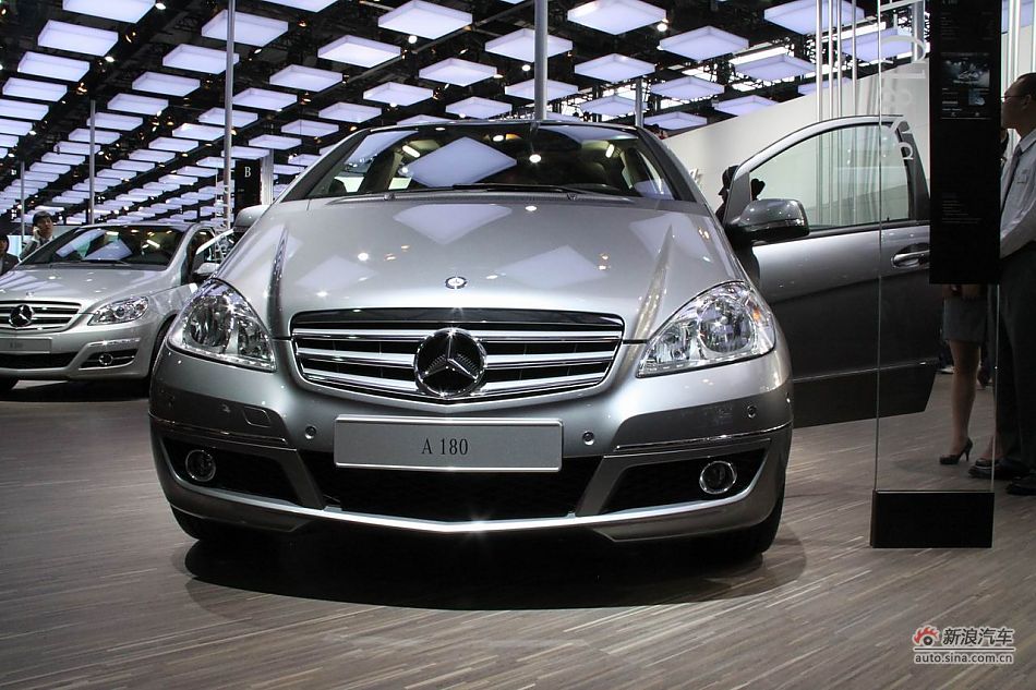 奔驰A180_奔驰A级车展图片5257422_汽车图
