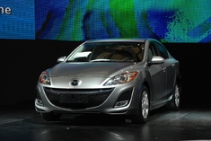 新浪汽车图解马自达3