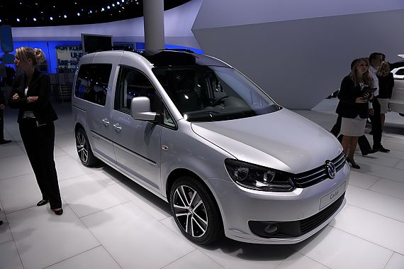 一汽大众召回9037辆开迪 后备箱盖存隐患