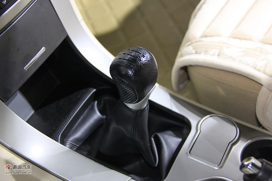 广汽吉奥奥轩G5_奥轩G5图片_汽车图库